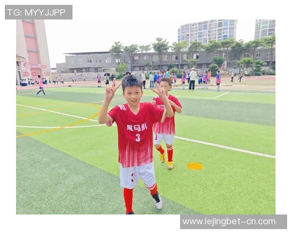 广州少年足球培训班助力青少年成长与技能提升的最佳选择